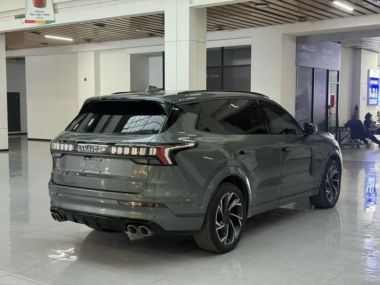 LYNK & CO Lynk &Co. 09 EM-P 2.0TD Performance version Six-seater Halo