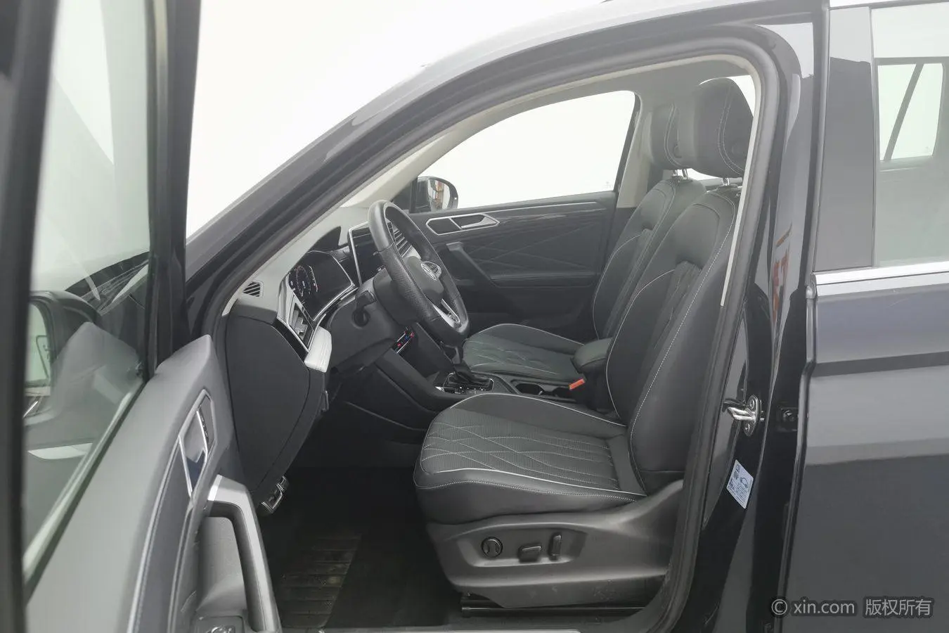 Volkswagen Tiguan L 330TSI two-wheel drive R-Line Premium edition