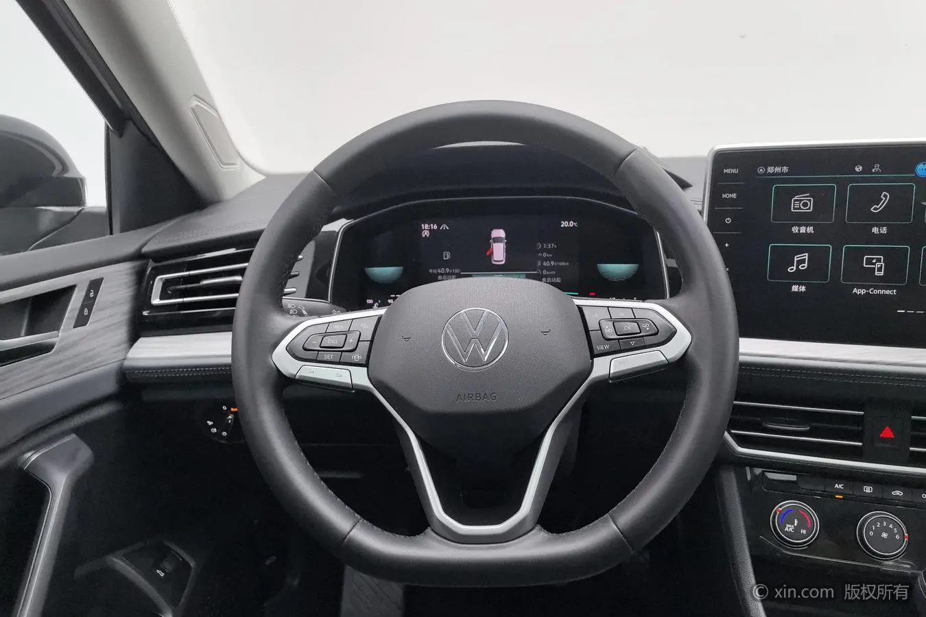 Volkswagen Sagitar 300TSI DSG Beyond Edition