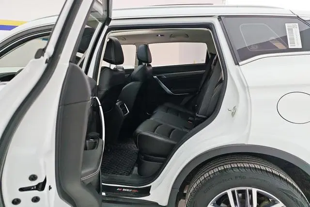Geely Boyue 1.8TD DCT Zhilian PRO