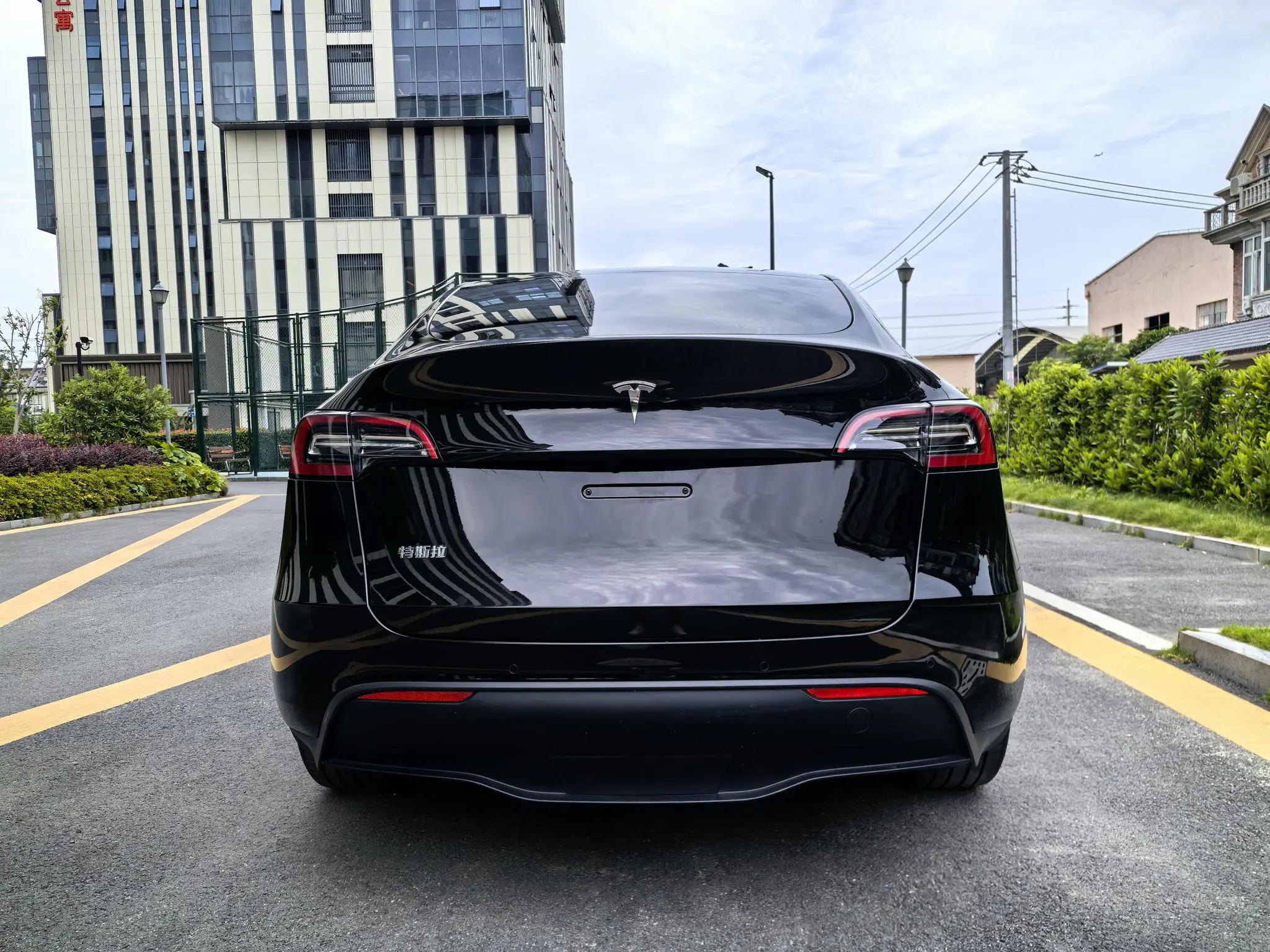 Tesla Model Y Facelifted rear-wheel drive version