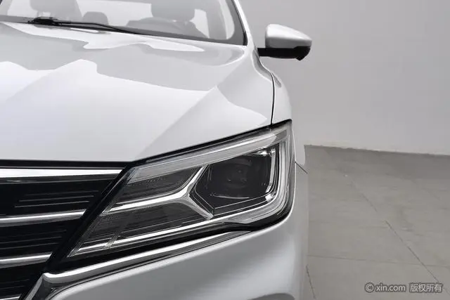 Roewe Roewe i5 1.5L automatic 4G Interconnection Linghao Ultimate Edition