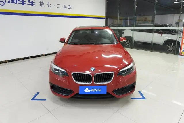 BMW BMW 2 Series (imported) 220i sports design suit