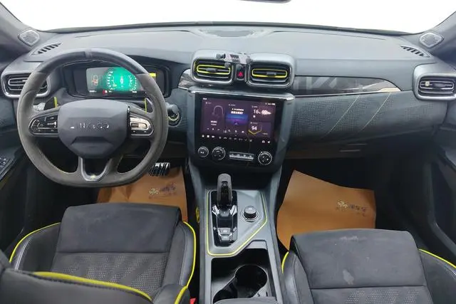 LYNK & CO Lynk 03 03+2.0 TD Automatic Yufeng Version
