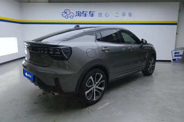 LYNK & CO Lynk 05 2.0TD four-wheel drive Halo