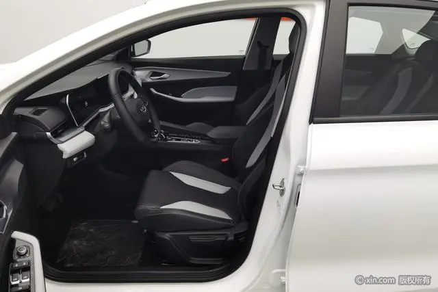 Geely Binrui Binrui COOL 1.5T DCT Champion Edition