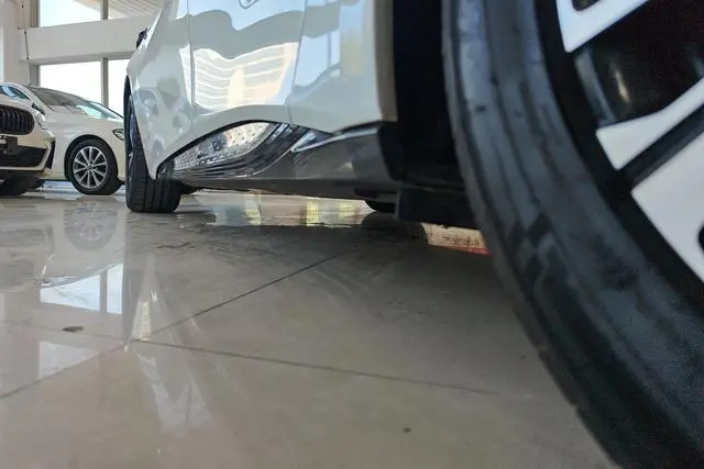Hongqi Hongqi EH7 690 Pro