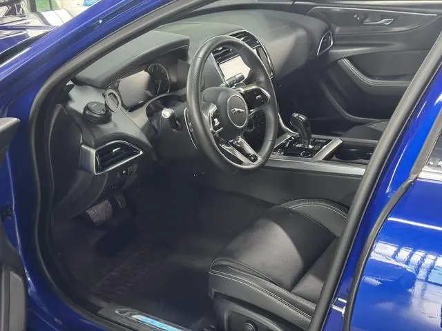 Jaguar Jaguar XEL 2.0T 200PS R-DYNAMIC S Enterprising Sports Edition