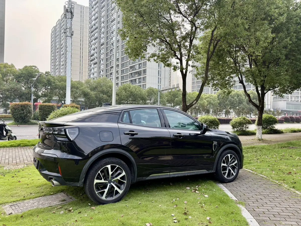 LYNK & CO Lynk 05 2.0TD four-wheel drive Jin Plus