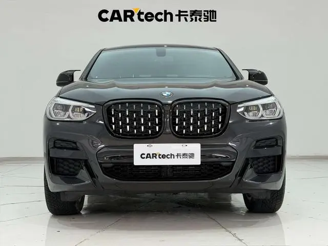 BMW BMW X4 xDrive25i M sports suit