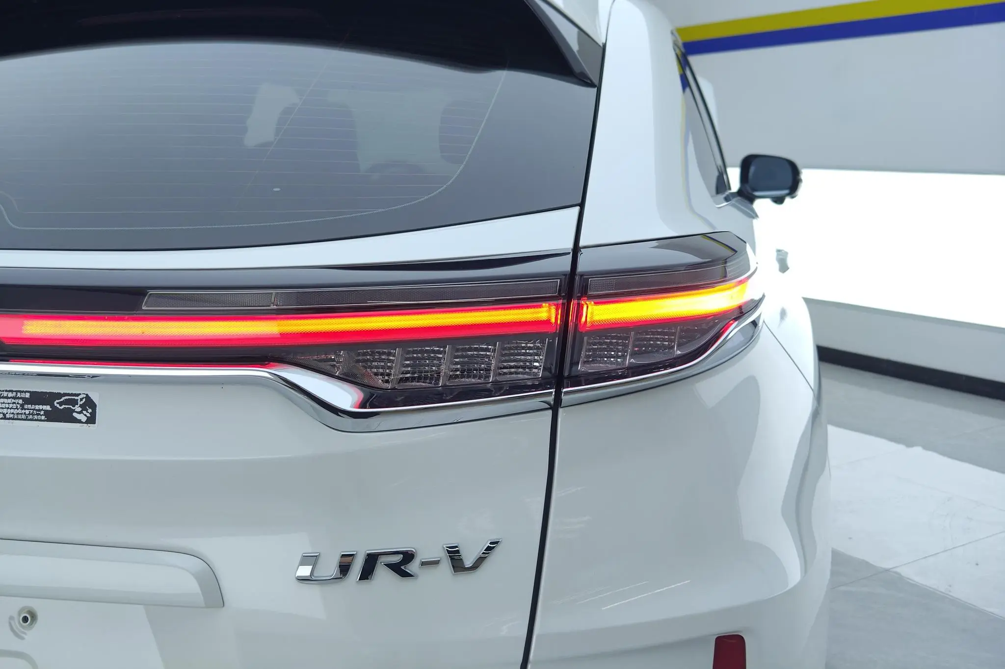 Honda Honda UR-V 240TURBO two-wheel drive Elegant version