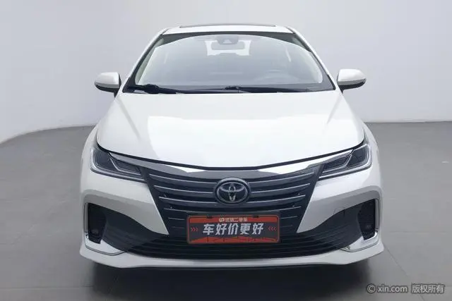 TOYOTA Asian lion 2.0L Premium Edition