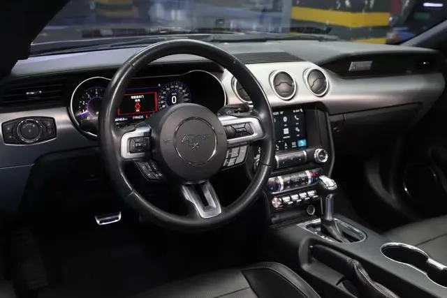 Ford Mustang 2.3T EcoBoost