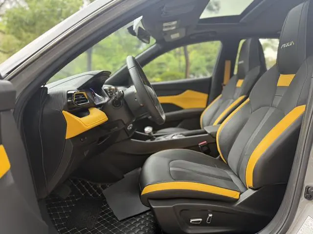 Dongfeng Fengshen Yi Hyun 1.5T Automatic Dreamcatcher Edition