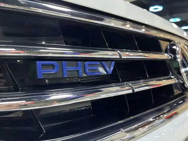 Volkswagen Tiguan L PHEV 430PHEV plug-in hybrid Premium Edition
