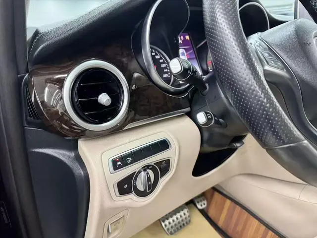 Mercedes-Benz Mercedes-Benz V-class V 260 Premium Edition Country V