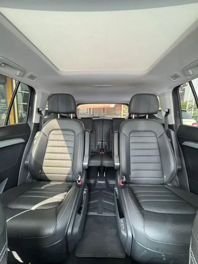 Volkswagen Lanjing 330TSI two-wheel drive luxury Good State edition 6-seater