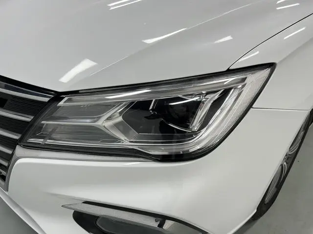 Roewe Roewe i5 1.5L automatic 4G interconnection Langham Place version Country V