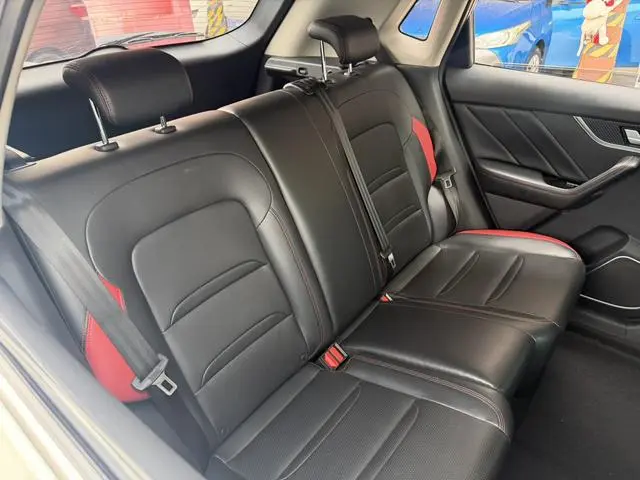 Venucia Qichen T60 1.6L CVT Zhixing Edition Country V
