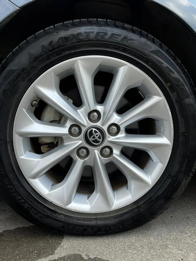 TOYOTA Corolla Dual engine 1.8L E-CVT GL-i Elite Edition