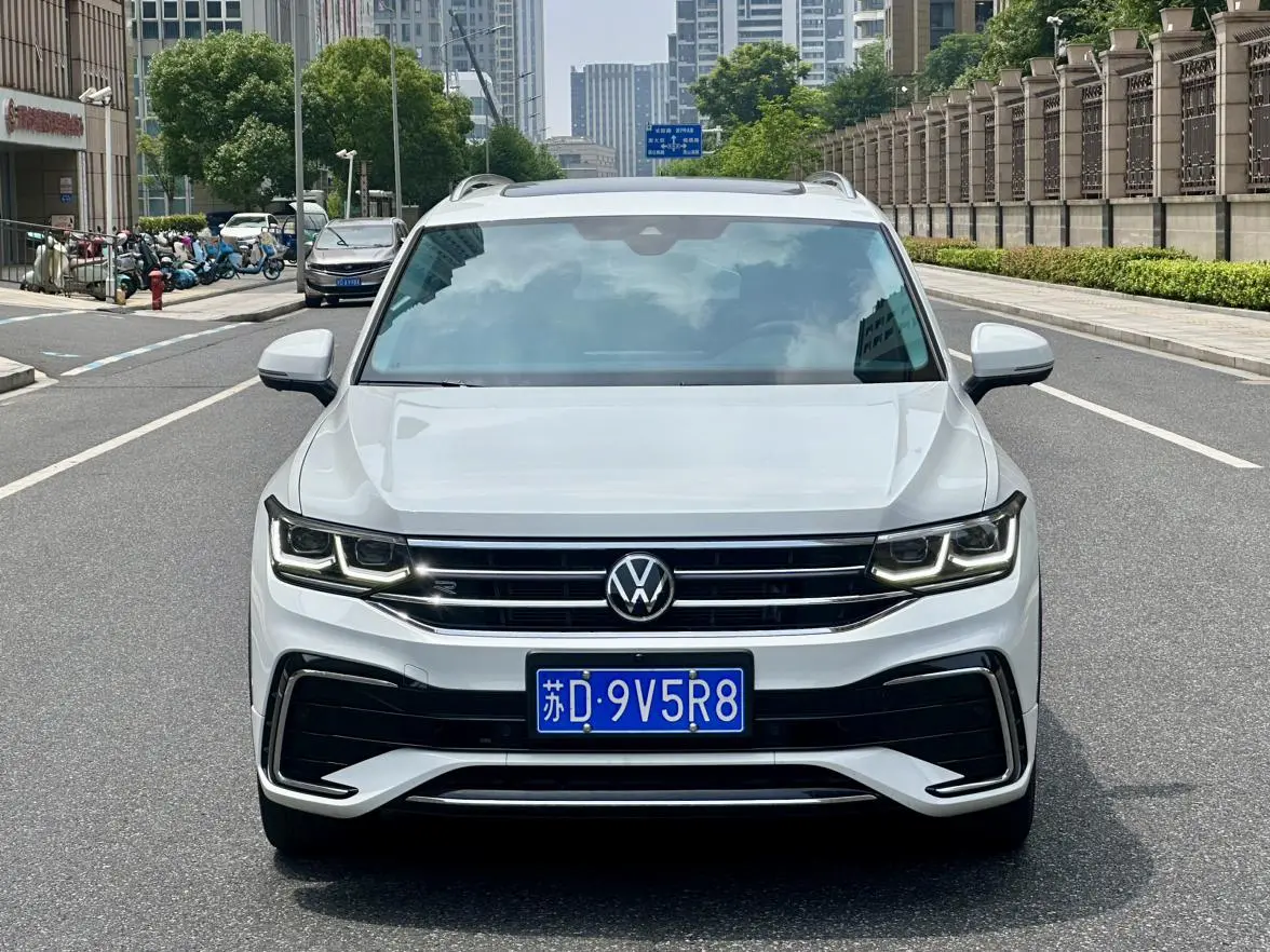 Volkswagen Tiguan L Facelifted 380TSI four-wheel drive R-Line ultimate 7-seater