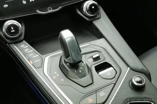 LYNK & CO Lynk 05 2.0TD two-wheel drive Halo