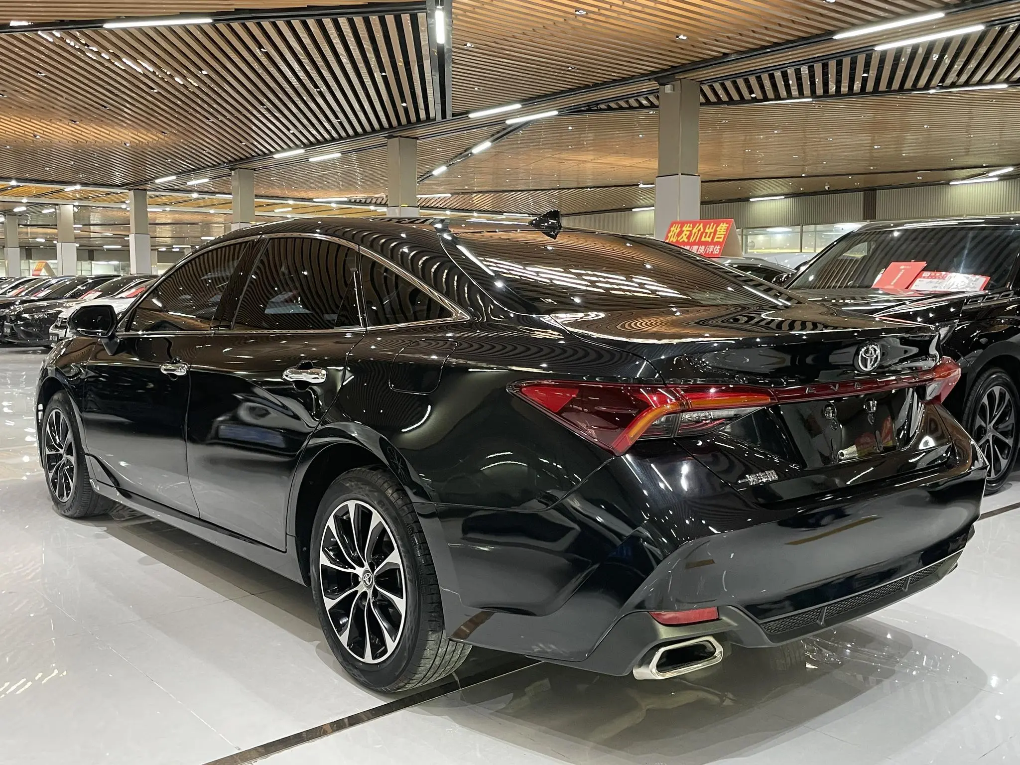 TOYOTA Asian dragon 2.0L Deluxe Edition
