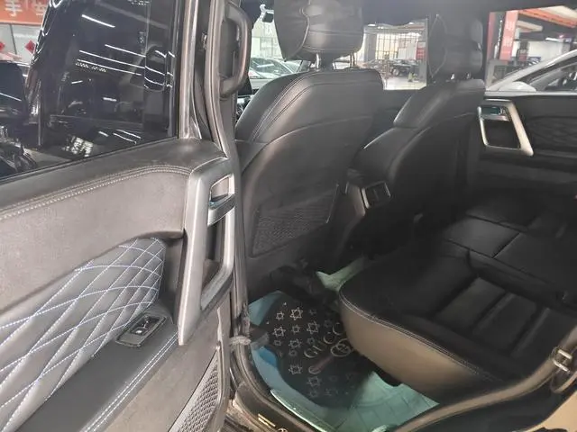 Beijing Beijing off-road BJ40 2.3T automatic four-wheel drive City Hunter Edition exclusive Country VI