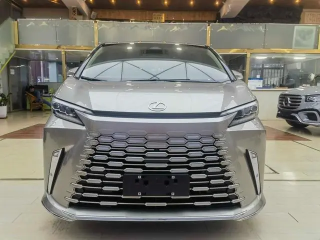 Lexus Lexus LM 500h DIRECT4 six-seater premium edition