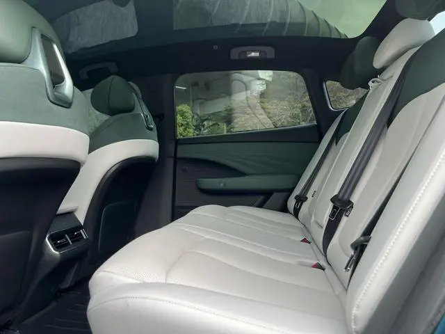 Nissan Nissan N7 625 Max
