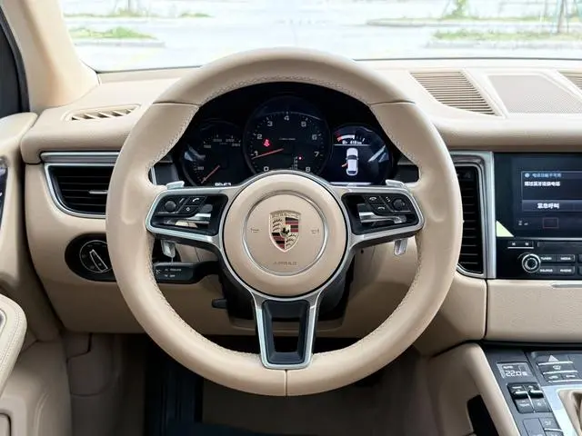 Porsche Macan Macan 2.0T