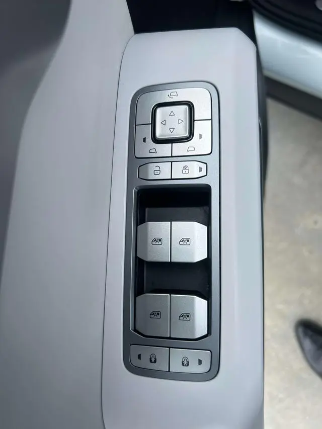 FANG CHENG BAO Titanium 3 501KM four-wheel drive Ultra version