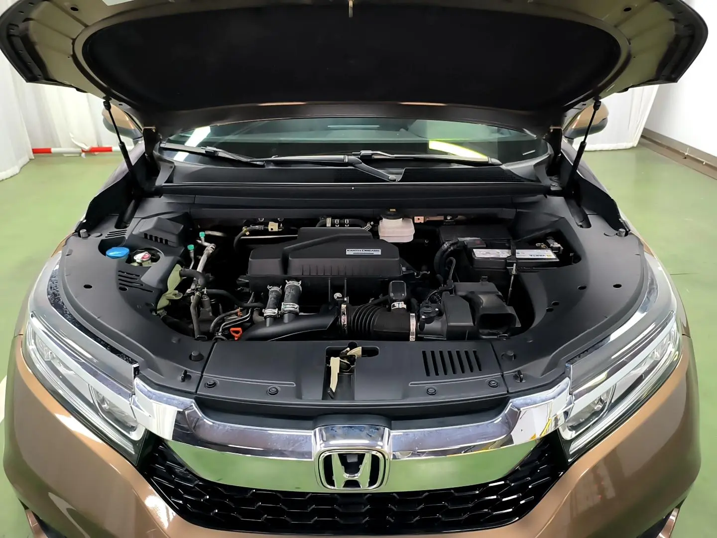 Honda Crown Road 240TURBO two-wheel drive Comfort edition