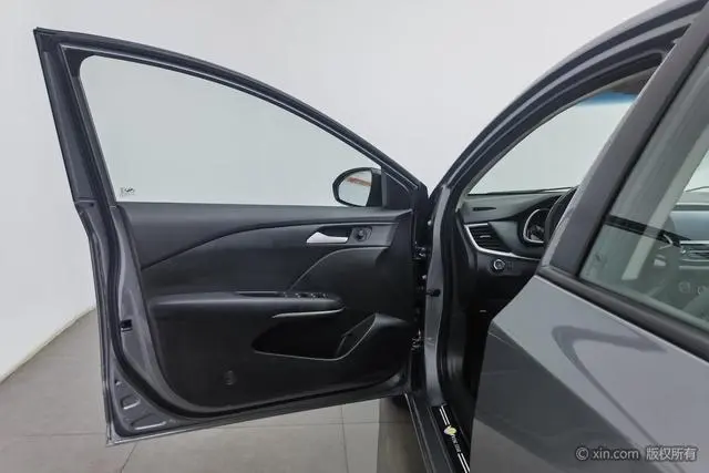 Chevrolet Cruze Redline 320T dual clutch Refreshing Version