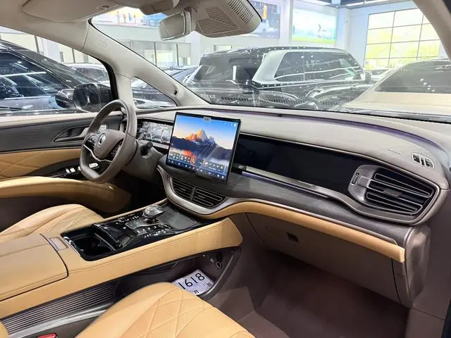 Denza Denza D9 DM 970 four-wheel drive flagship