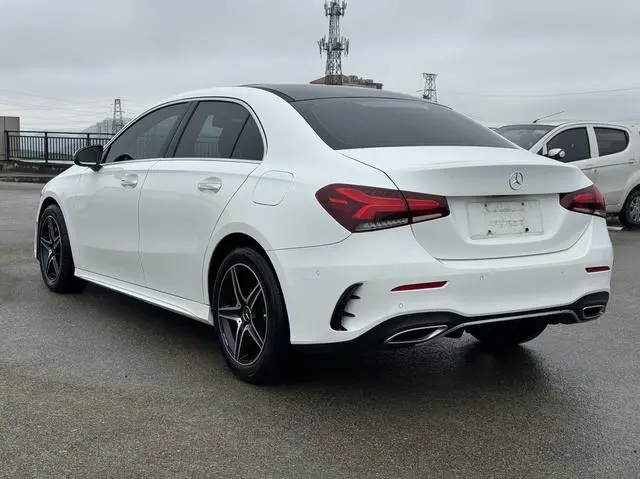 Mercedes-Benz Mercedes-Benz A-class A 200 L sports sedan