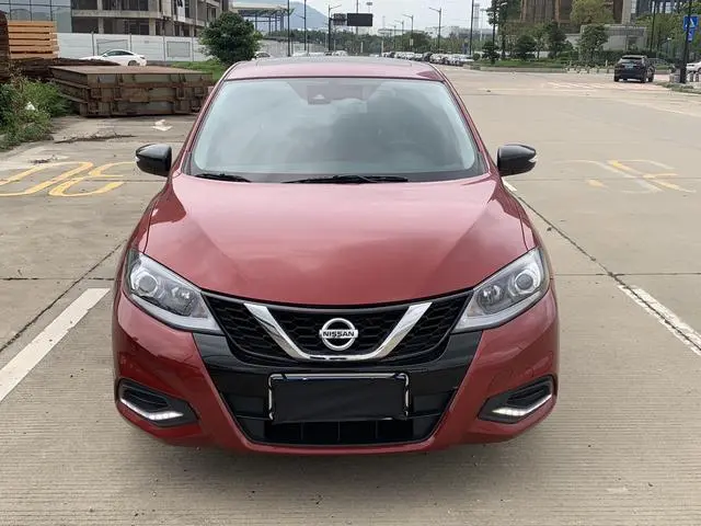 Nissan TIIDA 1.6L CVT Smart Travel Edition