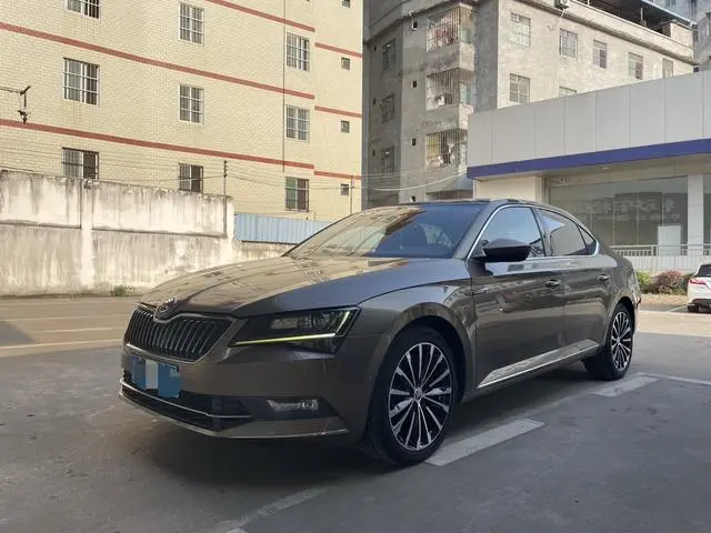 Skoda Speed pie ZI330 DSG Smart Edition