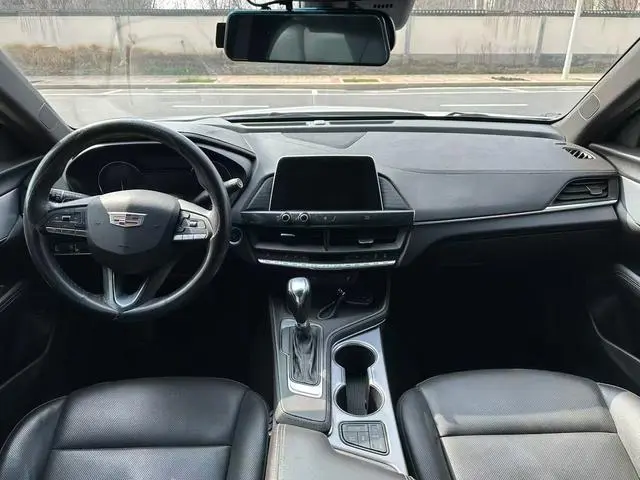 Cadillac Cadillac CT4 28T luxury