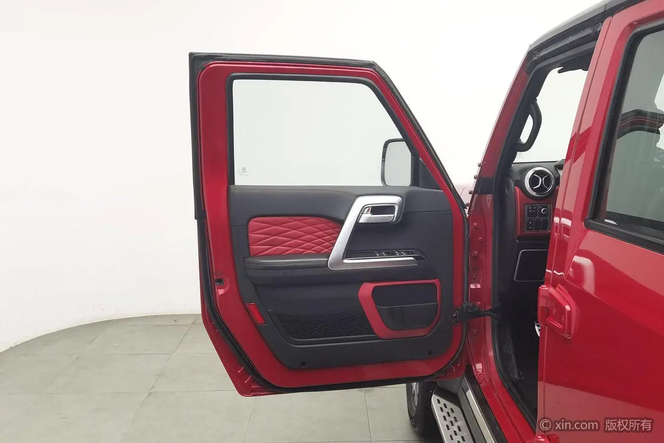 Beijing Beijing off-road BJ40 PLUS 2.3T manual four-wheel drive exclusive edition Country VI