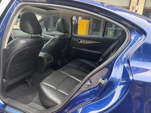 Infiniti Infiniti Q50L 2.0T Premium Version Country VI