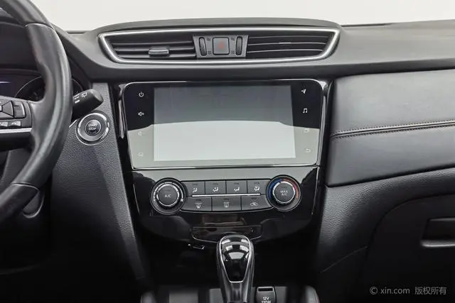 Nissan Qashqai 2.0 L XV Prem Deluxe Edition