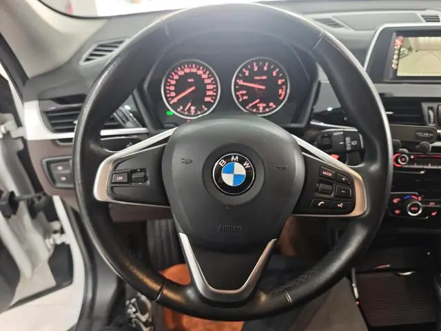 BMW BMW X1 sDrive20Li Luxury