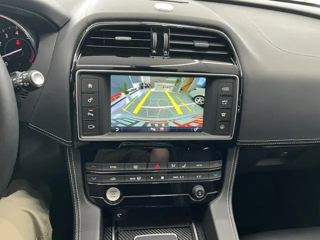 Jaguar Jaguar F-PACE 3.0 SC four-wheel drive R-Sport sports version