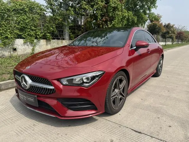 Mercedes-Benz Mercedes-Benz CLA CLA 200 four-door coupe