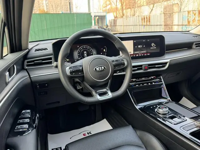 Kia Kia K5 270T CVVD Deluxe Edition