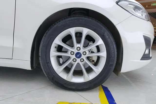 Ford Mondeo EcoBoost 180 fashion type