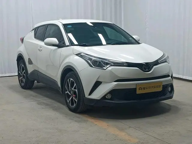 TOYOTA Toyota C-HR 2.0L leading version Country VI