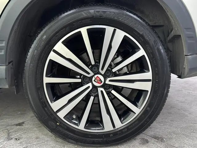 Roewe Roewe eRX5 50T Hybrid Interconnection Premium Ultimate Edition