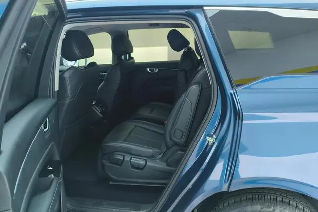 Wuling Capgemini Victory Facelift 280T CVT flagship model